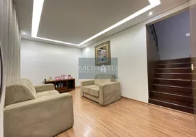 Foto 1 de Casa com 3 Quartos à venda, 200m² em Conjunto Califórnia, Belo Horizonte