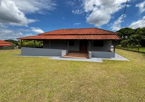 Foto 1 de Fazenda/Sítio com 4 Quartos à venda, 384m² em , Torrinha