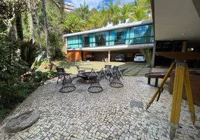 Foto 1 de Casa de Condomínio com 3 Quartos para venda ou aluguel, 690m² em Vila  Alpina, Nova Lima