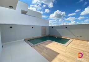 Foto 1 de Casa de Condomínio com 3 Quartos à venda, 180m² em Residencial Portinari, Presidente Prudente