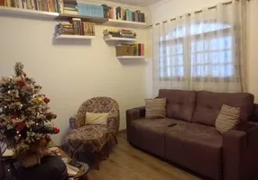 Foto 1 de Casa com 2 Quartos à venda, 67m² em Vila Firmiano Pinto, São Paulo