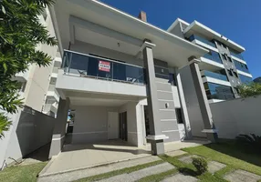 Foto 1 de Casa com 4 Quartos à venda, 442m² em Praia de Fora, Palhoça