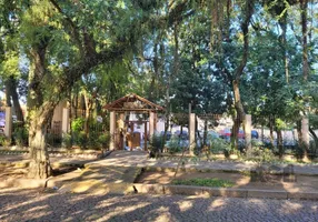 Foto 1 de Casa de Condomínio com 2 Quartos à venda, 36m² em Guarujá, Porto Alegre