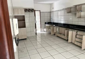 Foto 1 de Imóvel Comercial com 3 Quartos à venda, 180m² em Nossa Senhora Aparecida, Uberlândia