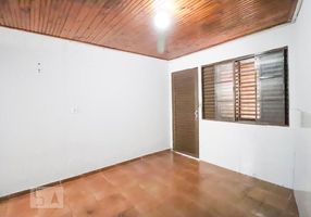 Foto 1 de Apartamento com 1 Quarto para alugar, 30m² em Setor Sul, Goiânia