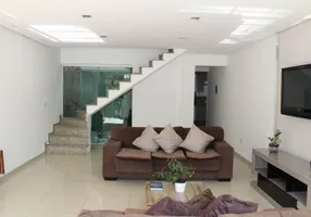 Foto 1 de Casa com 4 Quartos à venda, 298m² em Vila Zelina, São Paulo