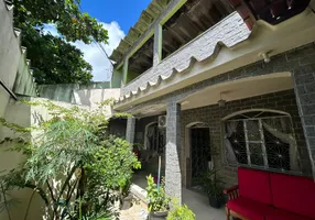 Foto 1 de Casa com 4 Quartos à venda, 160m² em Campo Grande, Rio de Janeiro