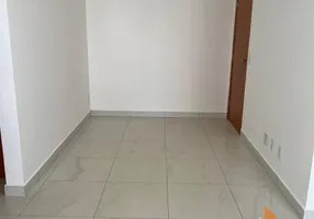 Foto 1 de Apartamento com 2 Quartos à venda, 50m² em Granja Marileusa , Uberlândia