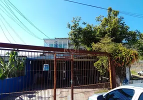 Foto 1 de Casa com 2 Quartos à venda, 301m² em Vila Nova, Porto Alegre