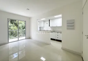 Foto 1 de Apartamento com 2 Quartos à venda, 60m² em Nogueira, Petrópolis