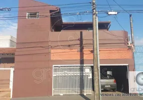 Foto 1 de Sobrado com 7 Quartos à venda, 207m² em Centro, Araraquara