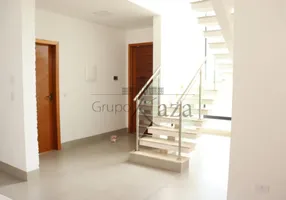 Foto 1 de Casa de Condomínio com 3 Quartos à venda, 184m² em Loteamento Floresta, São José dos Campos