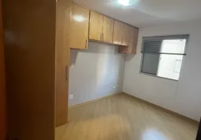 Foto 1 de Apartamento com 2 Quartos para alugar, 60m² em Chacara Agrindus, Taboão da Serra