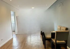 Foto 1 de Apartamento com 2 Quartos à venda, 59m² em República, São Paulo