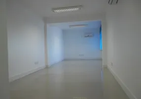 Foto 1 de Ponto Comercial à venda, 40m² em Passo da Areia, Porto Alegre