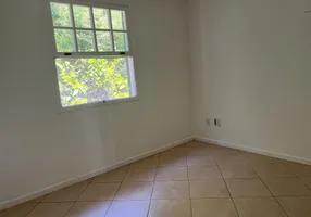 Foto 1 de Apartamento com 3 Quartos para alugar, 140m² em Pendotiba, Niterói