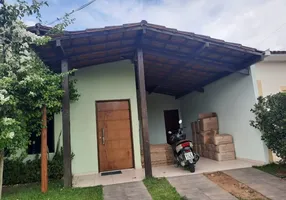 Foto 1 de Casa de Condomínio com 3 Quartos à venda, 300m² em Lagoa Salgada, Feira de Santana