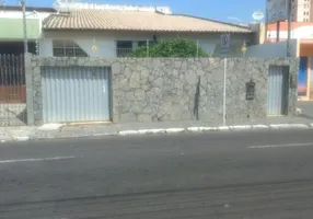 Foto 1 de Casa com 5 Quartos à venda, 300m² em São José, Aracaju