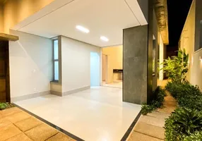 Foto 1 de Casa de Condomínio com 3 Quartos à venda, 175m² em Shopping Park, Uberlândia