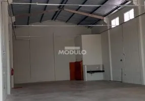 Foto 1 de Galpão/Depósito/Armazém à venda, 230m² em Pampulha, Uberlândia