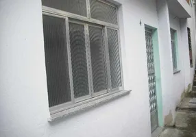 Foto 1 de Casa com 2 Quartos para alugar, 100m² em Engenho Pequeno, São Gonçalo