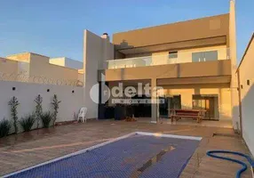 Foto 1 de Casa com 4 Quartos à venda, 230m² em Shopping Park, Uberlândia