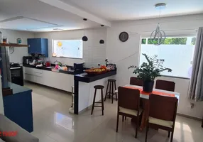 Foto 1 de Casa de Condomínio com 3 Quartos à venda, 250m² em Abrantes, Camaçari