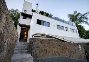 Foto 1 de Casa com 3 Quartos à venda, 221m² em Lagoa da Conceição, Florianópolis