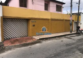 Foto 1 de Casa com 3 Quartos à venda, 158m² em Montese, Fortaleza