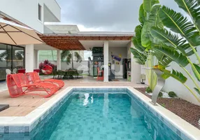 Foto 1 de Casa de Condomínio com 5 Quartos à venda, 400m² em Eusebio, Eusébio