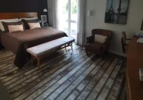 Foto 1 de Casa de Condomínio com 4 Quartos à venda, 345m² em Granja Julieta, São Paulo