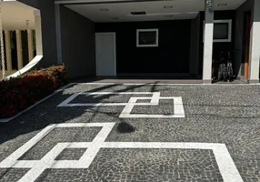 Foto 1 de Sobrado com 3 Quartos à venda, 270m² em Aparecidinha, Sorocaba