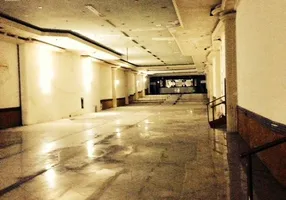 Foto 1 de Ponto Comercial para alugar, 1900m² em Catete, Rio de Janeiro