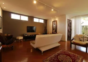 Foto 1 de Casa com 3 Quartos à venda, 226m² em Vila Bastos, Santo André