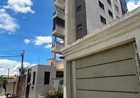 Foto 1 de Cobertura com 5 Quartos à venda, 234m² em Alvorada, Contagem