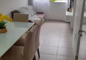 Foto 1 de Apartamento com 2 Quartos à venda, 54m² em Buraquinho, Lauro de Freitas