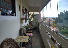 Apartamento na Rua Uruguaiana, Vila Paraíso em Campinas, por R$ 225.000 -  Viva Real