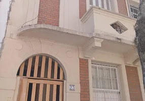 Foto 1 de Casa com 3 Quartos para alugar, 80m² em Liberdade, São Paulo