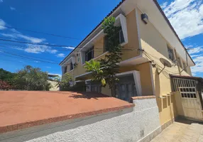 Foto 1 de Apartamento com 2 Quartos à venda, 55m² em Paquetá, Rio de Janeiro
