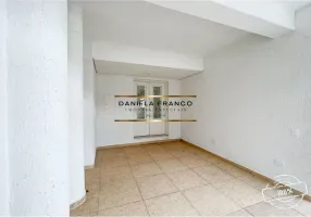 Foto 1 de Casa com 3 Quartos à venda, 170m² em Mirandópolis, São Paulo