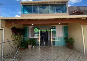 Foto 1 de Casa com 3 Quartos à venda, 241m² em Solar do Barreiro, Belo Horizonte