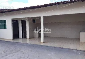Foto 1 de Casa com 3 Quartos à venda, 120m² em Cidade Jardim, Uberlândia