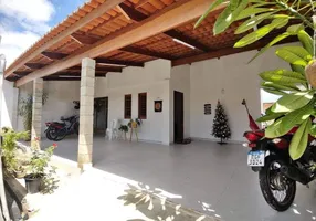 Foto 1 de Casa com 3 Quartos à venda, 125m² em Emaús, Parnamirim
