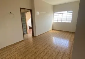 Foto 1 de Sobrado com 3 Quartos à venda, 300m² em Vila São José, Taubaté