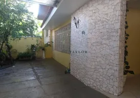 Foto 1 de Casa com 4 Quartos à venda, 205m² em Pacaembu, São Paulo