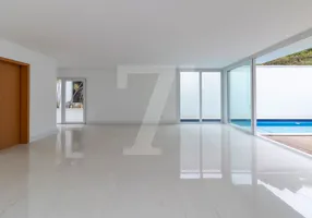 Foto 1 de Casa de Condomínio com 4 Quartos à venda, 247m² em Campo Belo, São Paulo