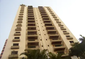 Foto 1 de Apartamento com 3 Quartos para alugar, 129m² em Moema, São Paulo