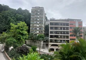 Foto 1 de Apartamento com 3 Quartos para alugar, 127m² em Leblon, Rio de Janeiro
