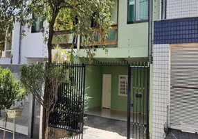 Foto 1 de Casa com 4 Quartos à venda, 240m² em Jardim Paqueta, Belo Horizonte