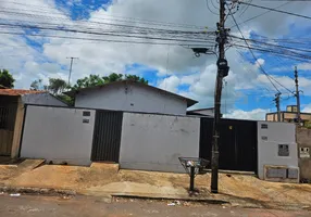 Foto 1 de Casa com 2 Quartos à venda, 180m² em Jardim das Oliveiras, Trindade